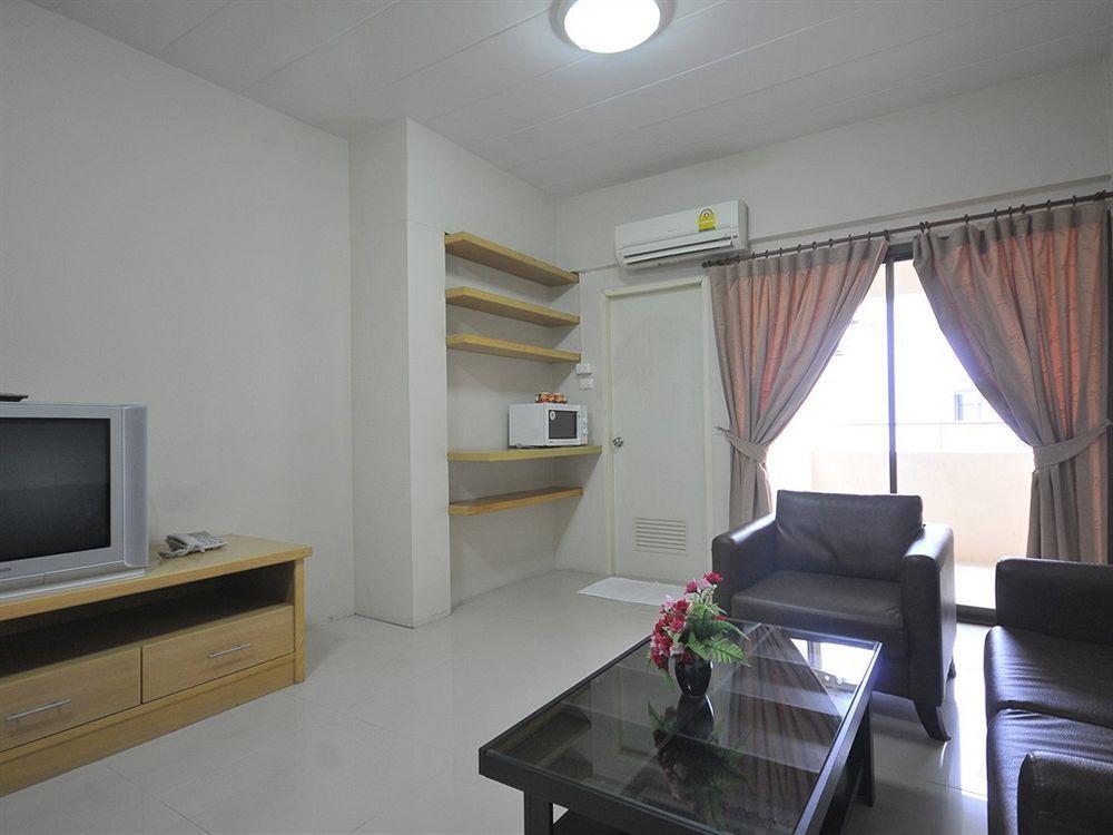 P Park Residence Charansanitwong Banguecoque Exterior foto