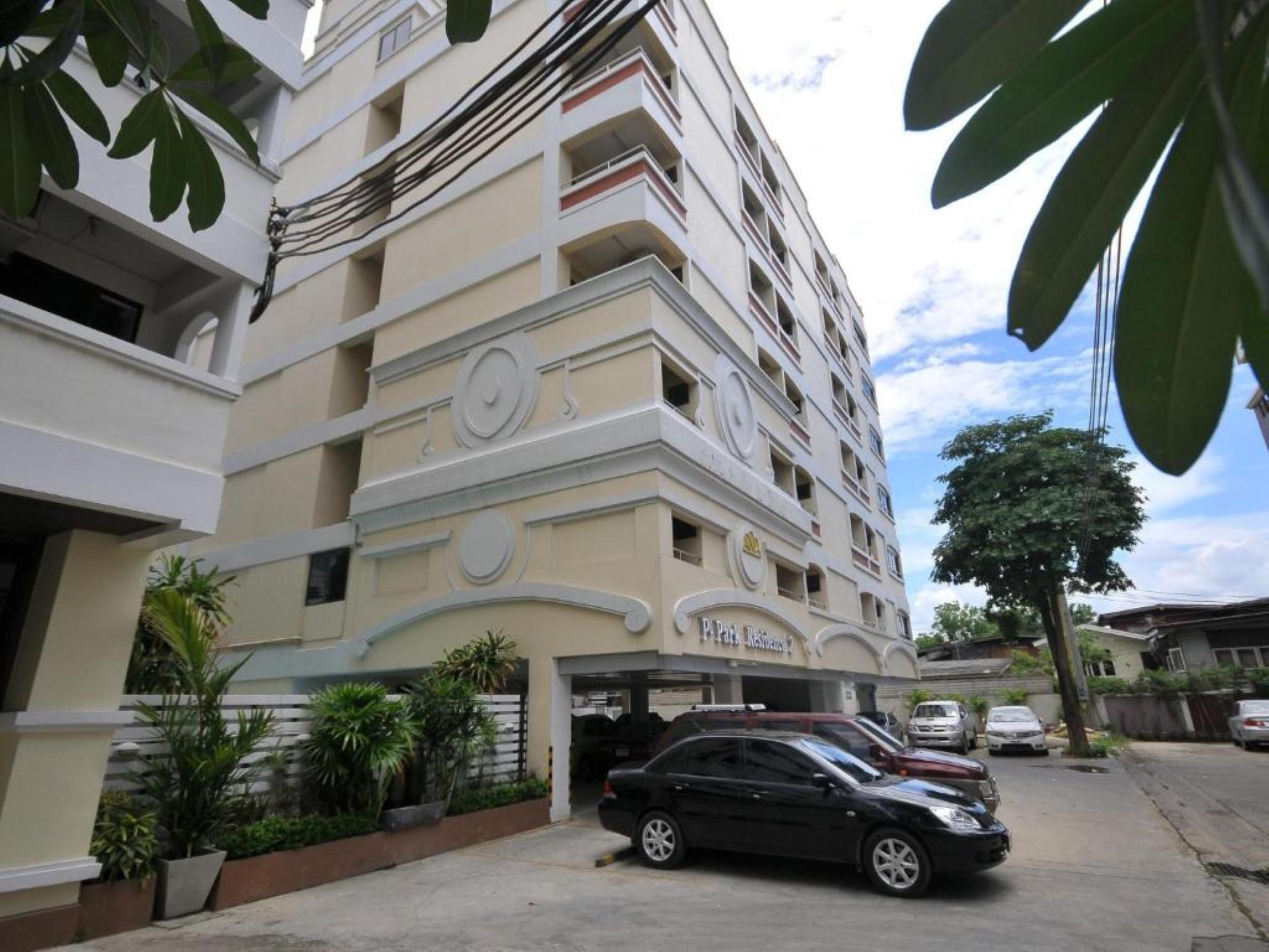 P Park Residence Charansanitwong Banguecoque Exterior foto
