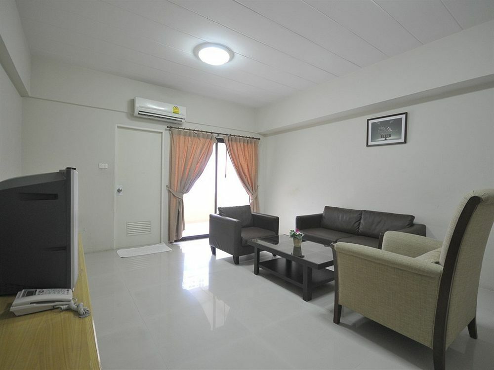 P Park Residence Charansanitwong Banguecoque Exterior foto